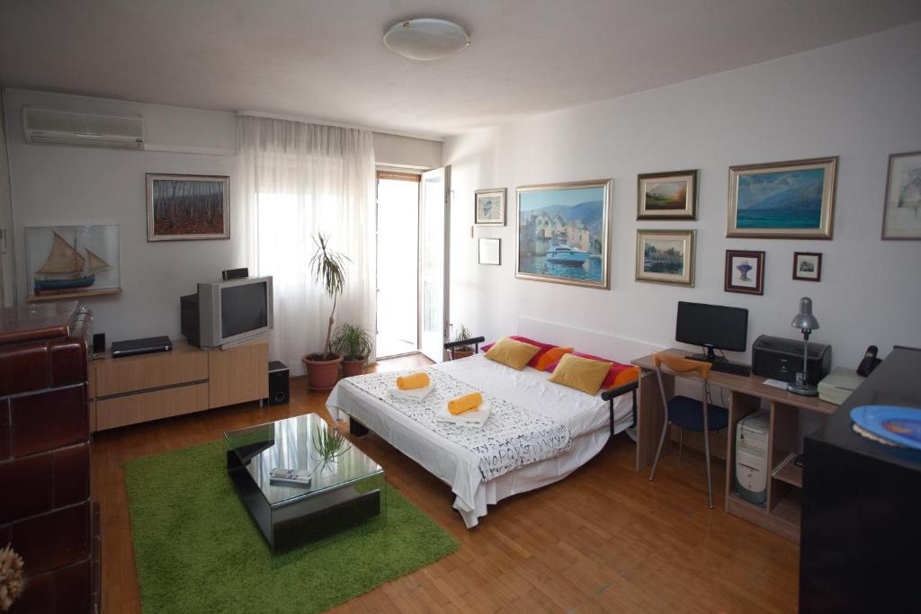 Apartments Beautiful Sandy Beach Спліт Номер фото