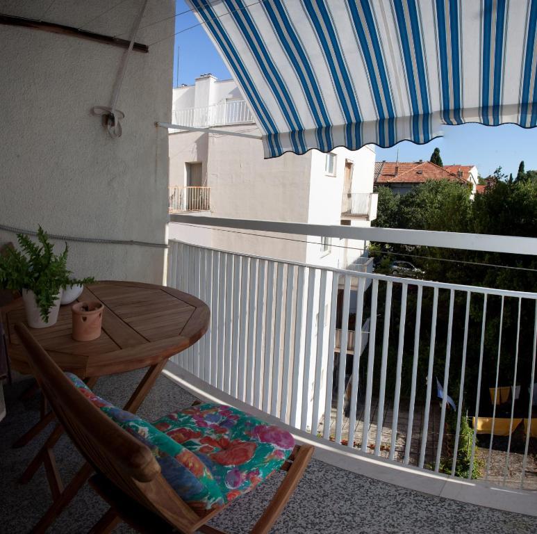 Apartments Beautiful Sandy Beach Спліт Номер фото